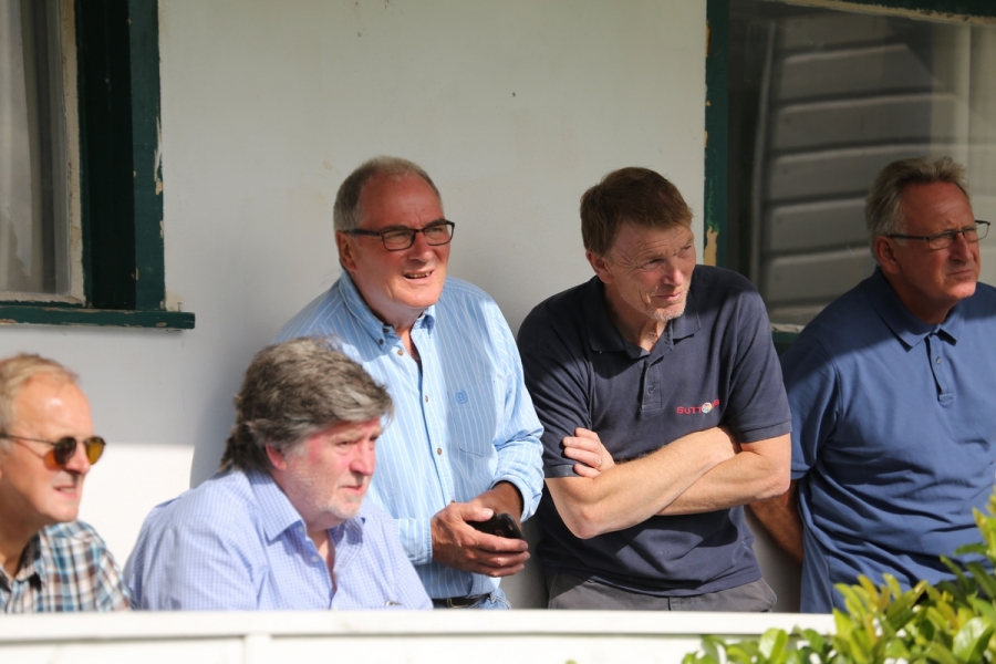 Around-the-Hill - Winchmore Hill Football Club -